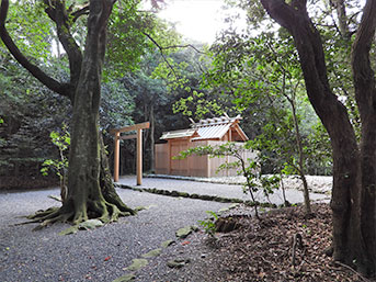 潮の香りただよう粟皇子神社