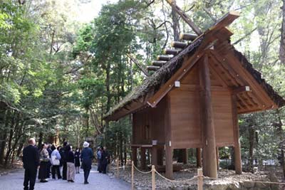 唯一神明造を学ぶ（御稲御倉）