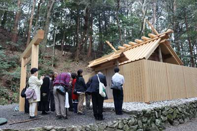 山道を登りきり鴨神社に参拝