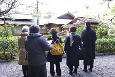 茶室の庭上拝観