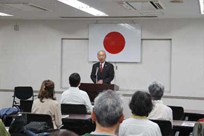 出発前に渡邊局長からのご挨拶