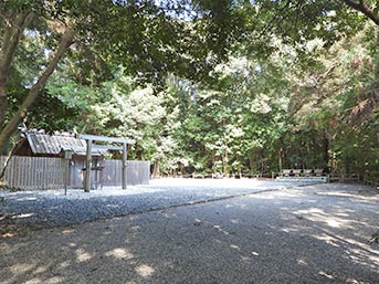 佐美長神社と佐美長御前社四社